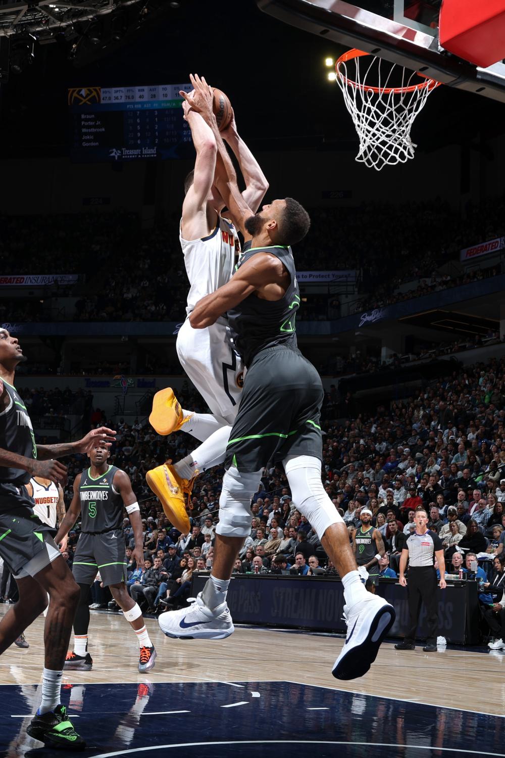 随着夏季转 随着夏季转